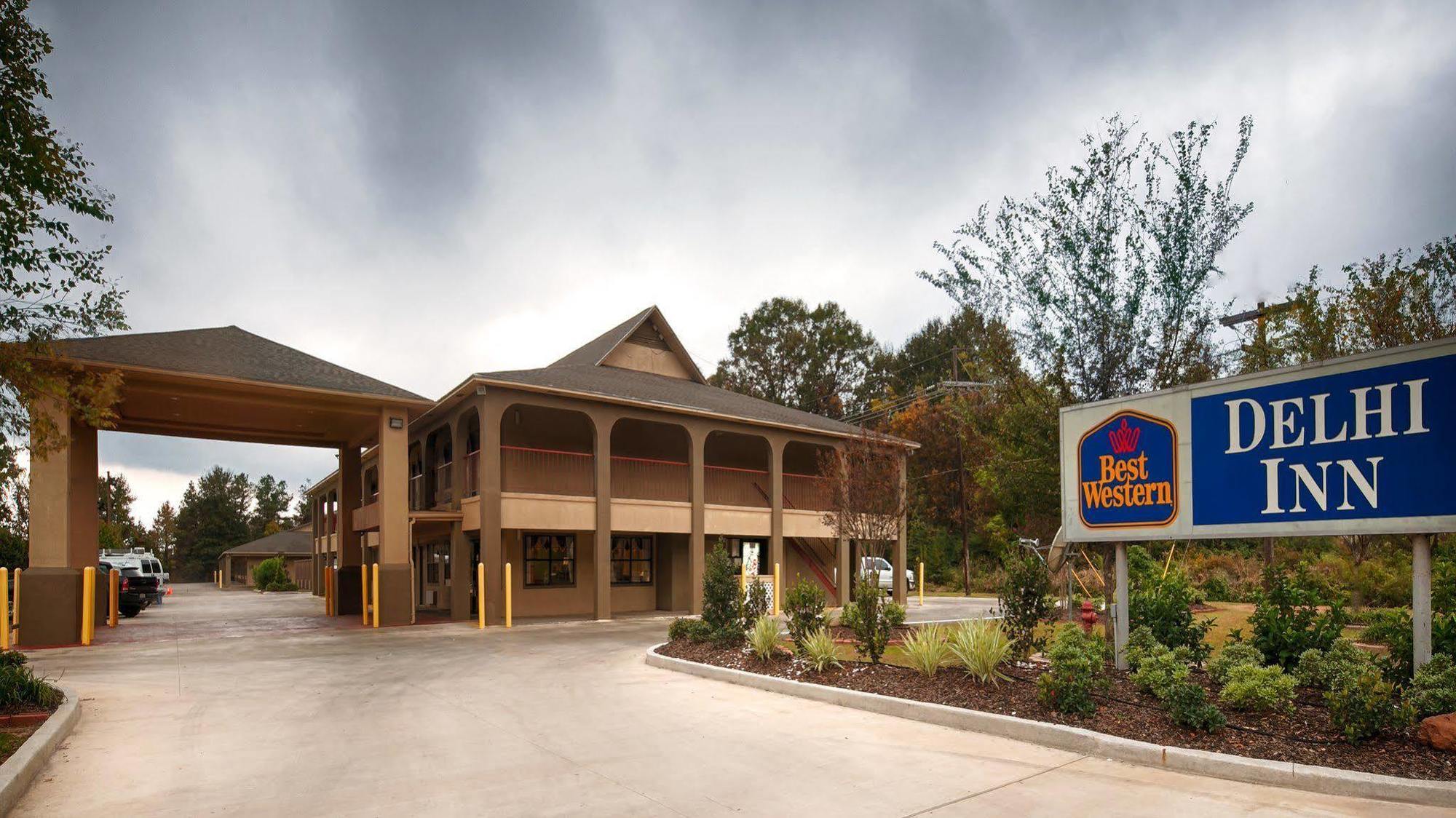 Best Western Delhi Inn Bagian luar foto